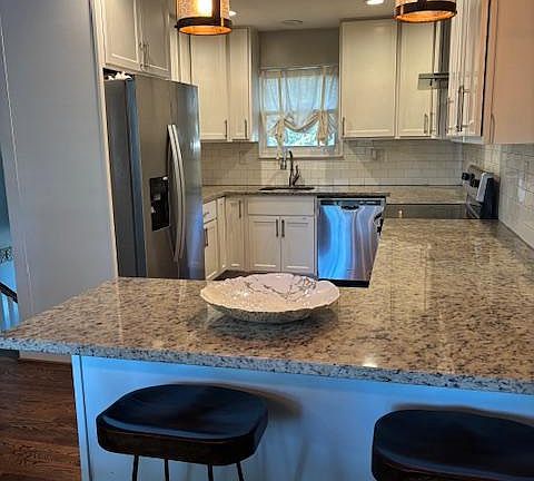 3rd image of 765 Whitneys Landing Dr