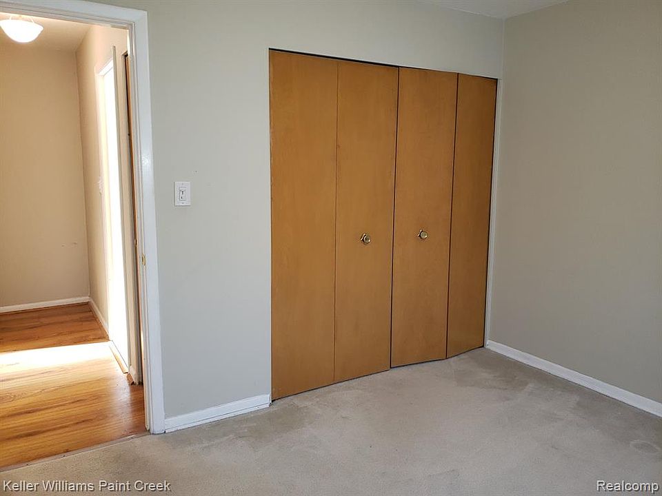 3107 Linwood Ave, photo 19