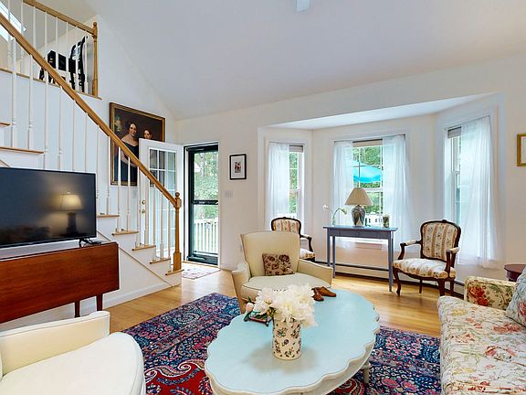 2nd image of 29 Dunnhill Drive #35