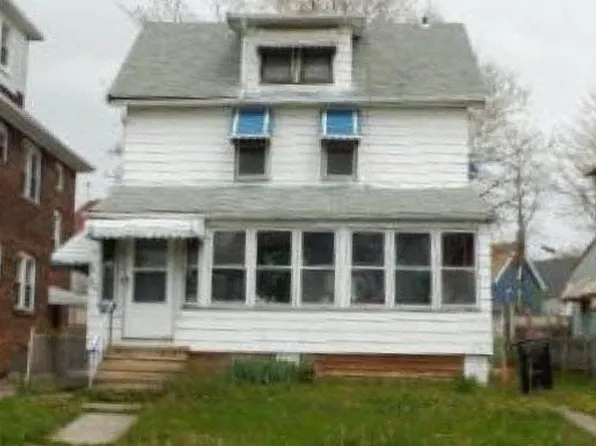 791 London Rd, Cleveland, OH 44110