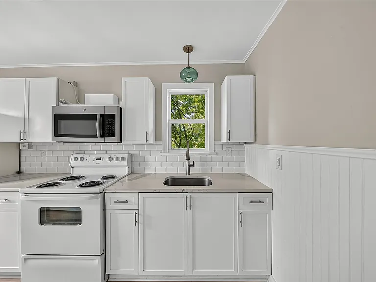 64 Orrs Mills Rd #B — Photo 4