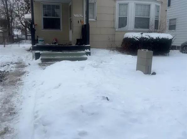 19982 Kingsville St, Detroit, MI 48225