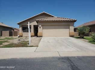 11282 W Farm Village Dr, Marana, AZ 85653