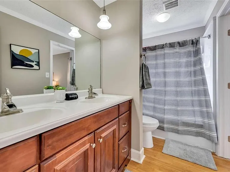 5005 Maryland Dr NW — Photo 12