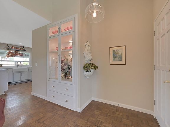 4th image of 1789 Jeffrey Dr