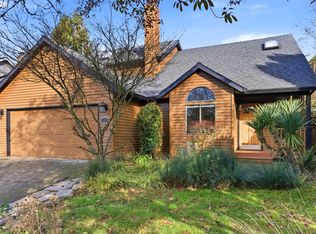 5585 NW Peregrine Pl, Portland, OR 97229