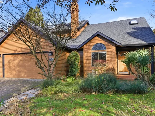 5585 NW Peregrine Pl, Portland, OR 97229