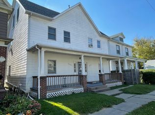 2575 Jackson St, Dubuque, IA 52001