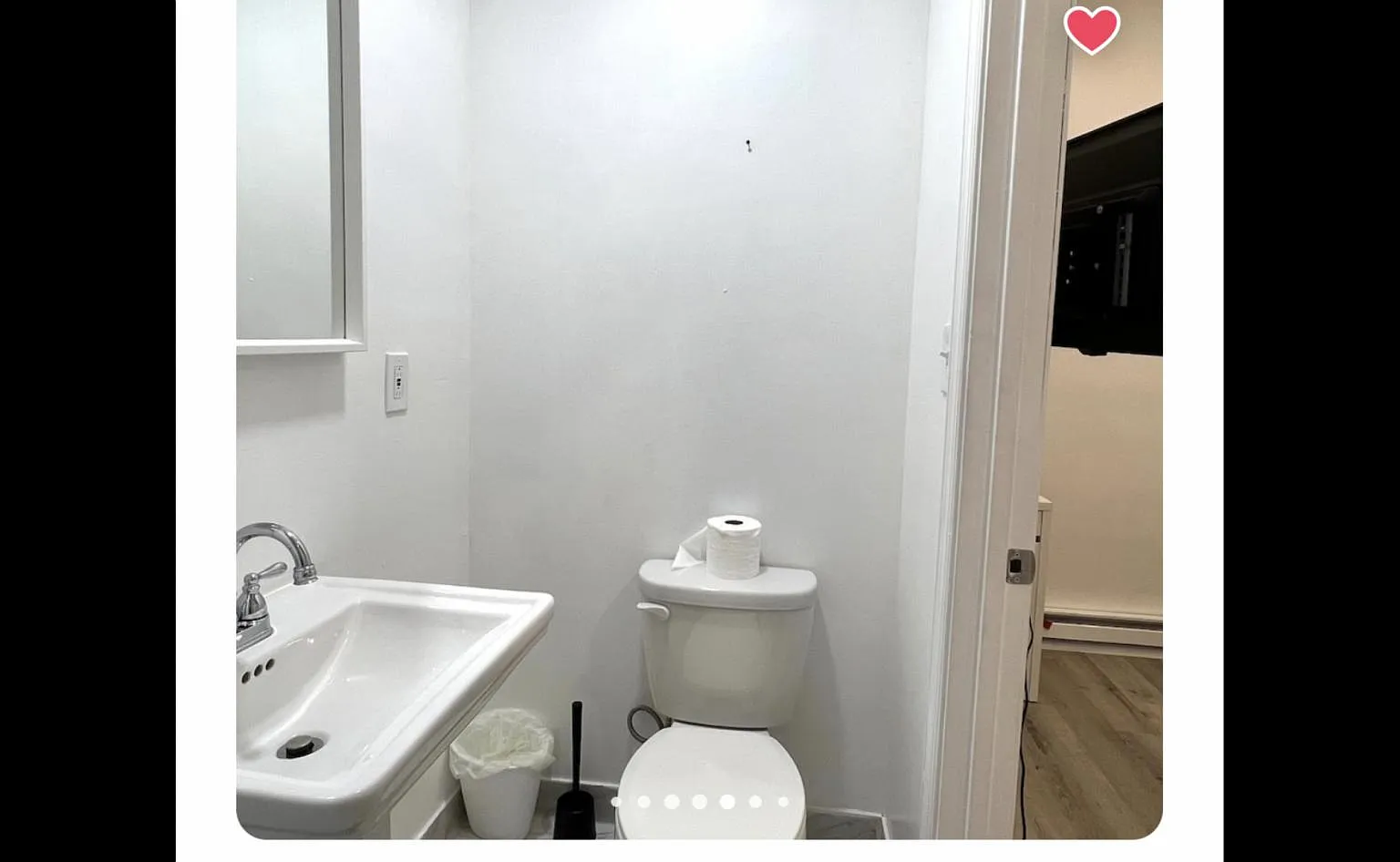 Studio, 230 sqft, $790 — Photo 4