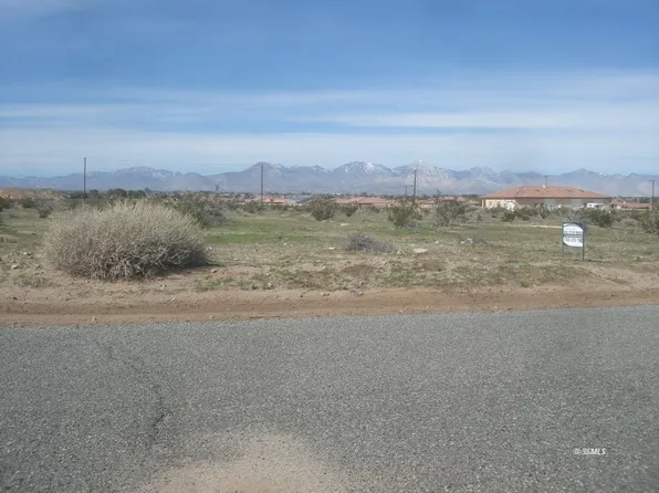Gemstone St, Ridgecrest, CA 93555