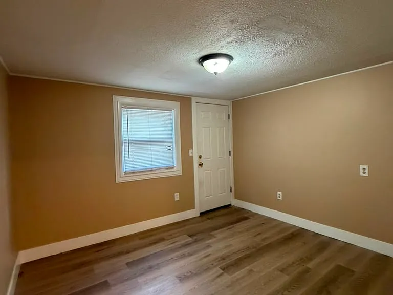 20852 Ridgemont Rd — Photo 5