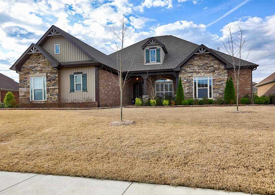 1st image of 3032 Laurel Cove Way SE