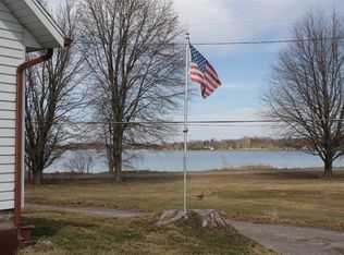 535 Lakeside Dr, Grass Lake, MI 49240