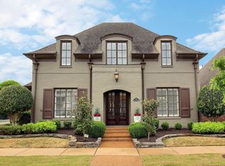 1011 Russell Farms Rd, Collierville, TN 38017