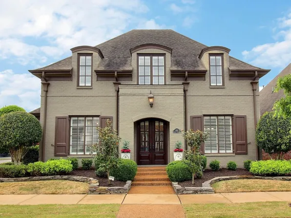 1011 Russell Farms Rd, Collierville, TN 38017