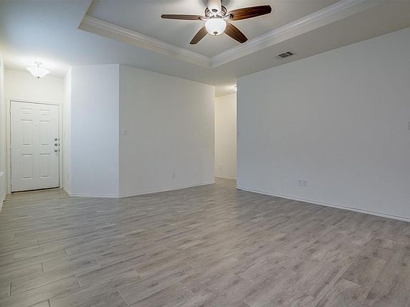 4th image of 217 La Dera Dr