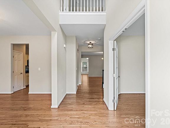 4th image of 7934 Harbor Ridge Ct