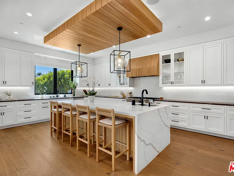 17361 W Amina Pl — Photo 10