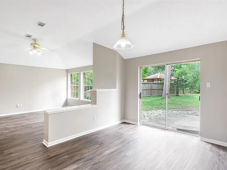 6842 Moss Boulder Dr — Photo 12