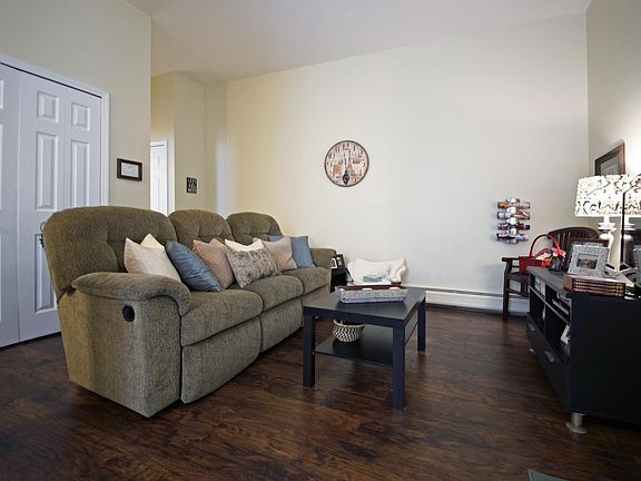 3rd image of 1005 N Stephenson Hwy APT 64