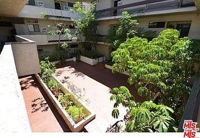 3rd image of 729 S Hobart Blvd APT 39