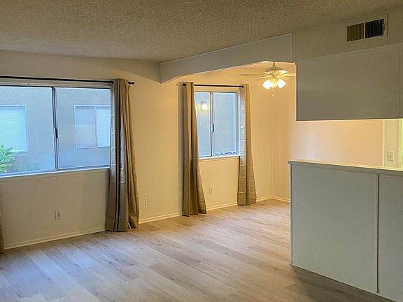 5th image of 3-1312 Primrose St #3