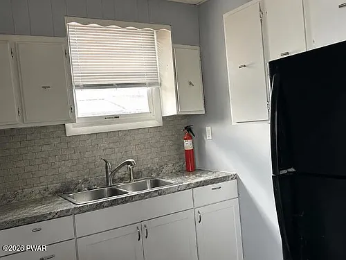 910 Decker St #1 Photo 1