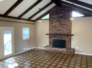 8724 Stark Ave, Kansas City, MO 64138