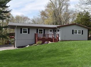 117 Bayberry Rd, Glastonbury, CT 06033