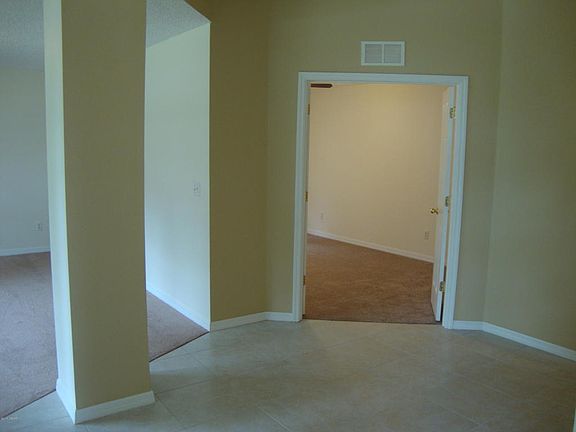 2nd image of 28 Radford Ln