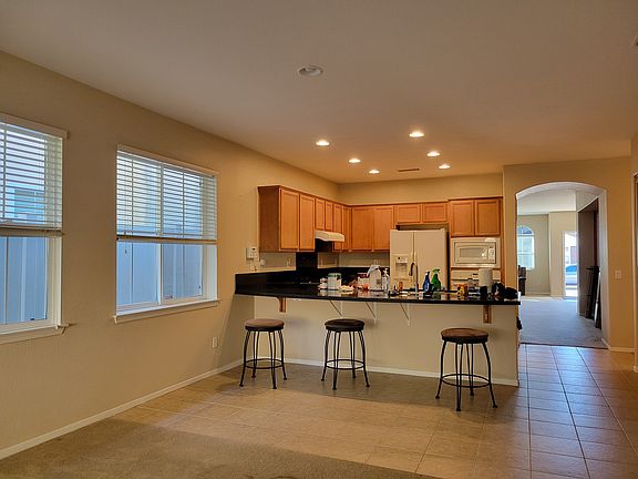 3rd image of 1537 Loma Alta Dr
