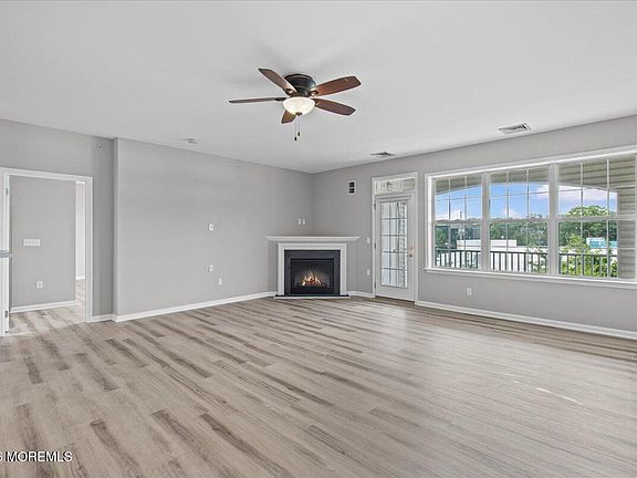 3rd image of 136 Mill Pond Way