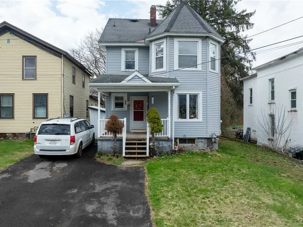 829 Oneida St, Fulton, NY 13069