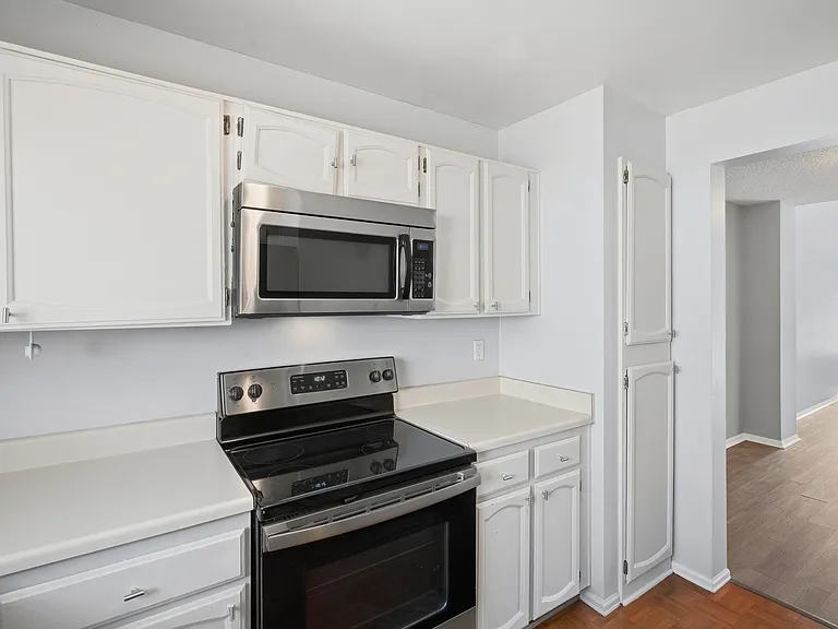 9010 Bear Mountain Dr — Photo 8