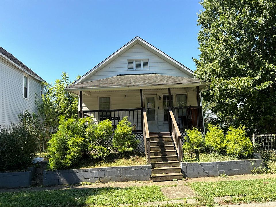 1st image of 888 Monroe Ave