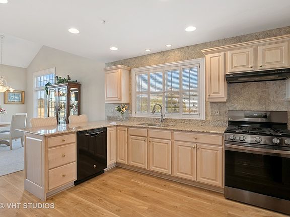 4th image of 33058 N Stone Manor Dr