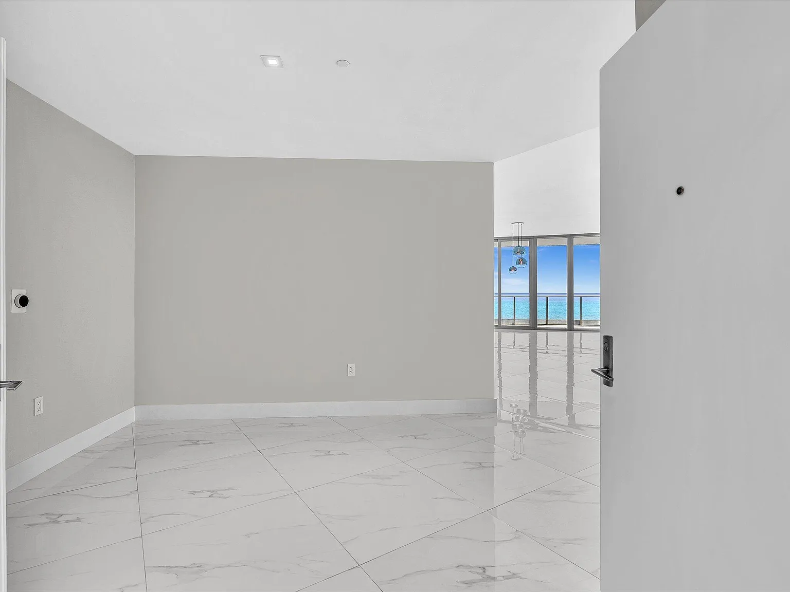 Paramount Ft Lauderdale Condo — Photo 4