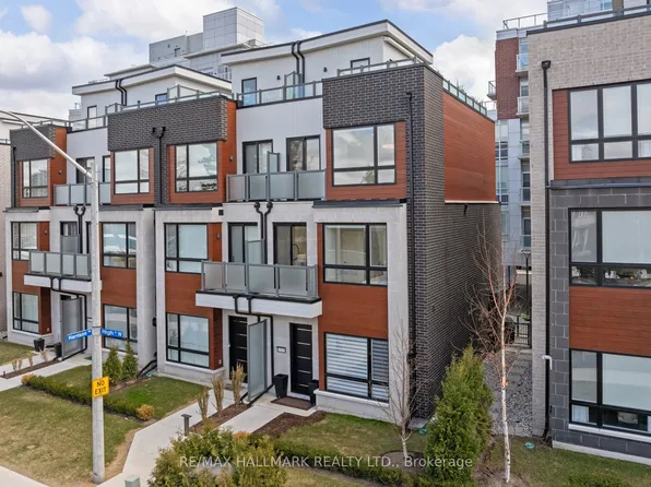 129 High St W, Mississauga, ON L5H 1K4