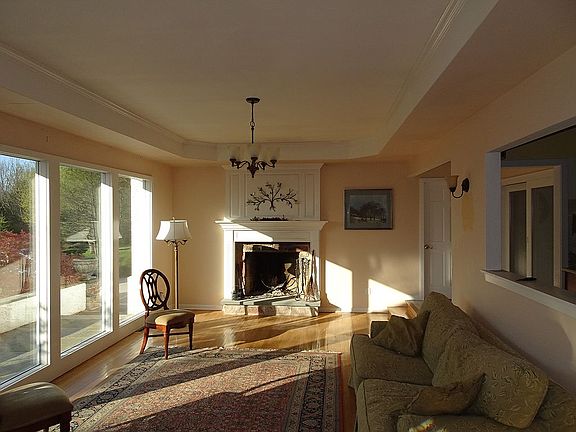 Main house dinning / living 