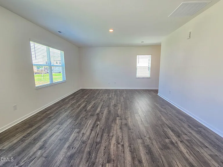 877 Bullhorn Dr — Photo 16