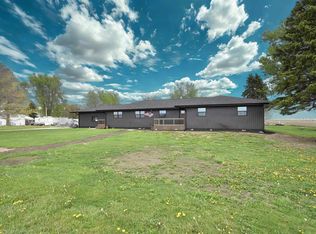 503 S 3rd St, Ambia, IN 47917