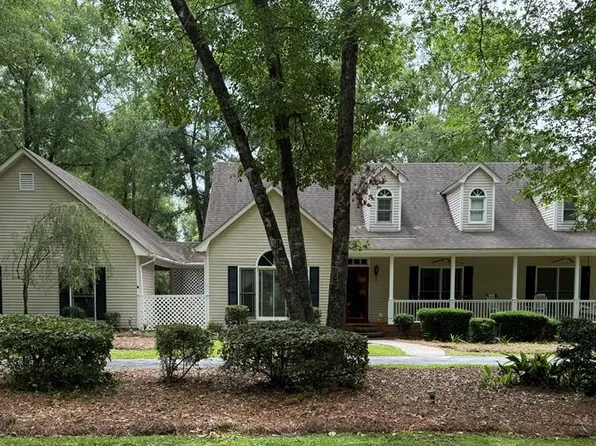 3520 River Chase Dr, Valdosta, GA 31602
