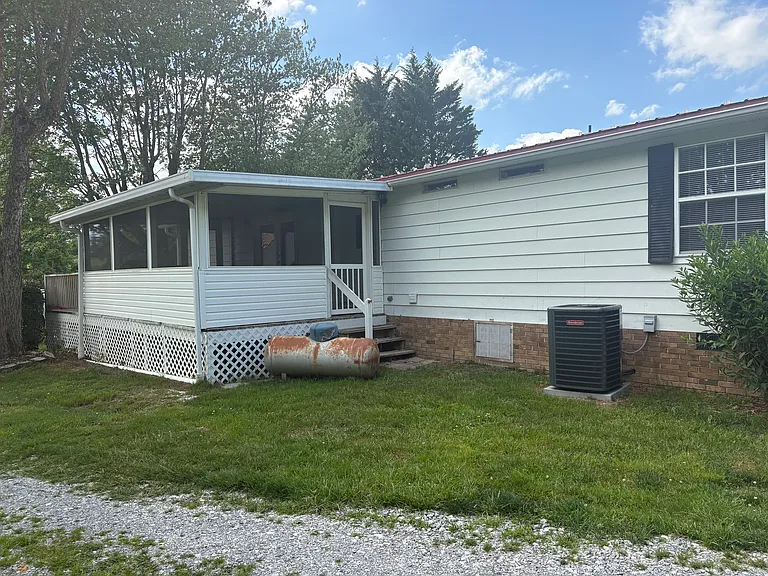 Pleasant Meadow Ln — Photo 3