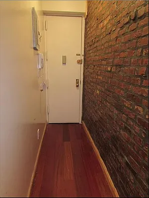 Rented by Bond New York | media 29