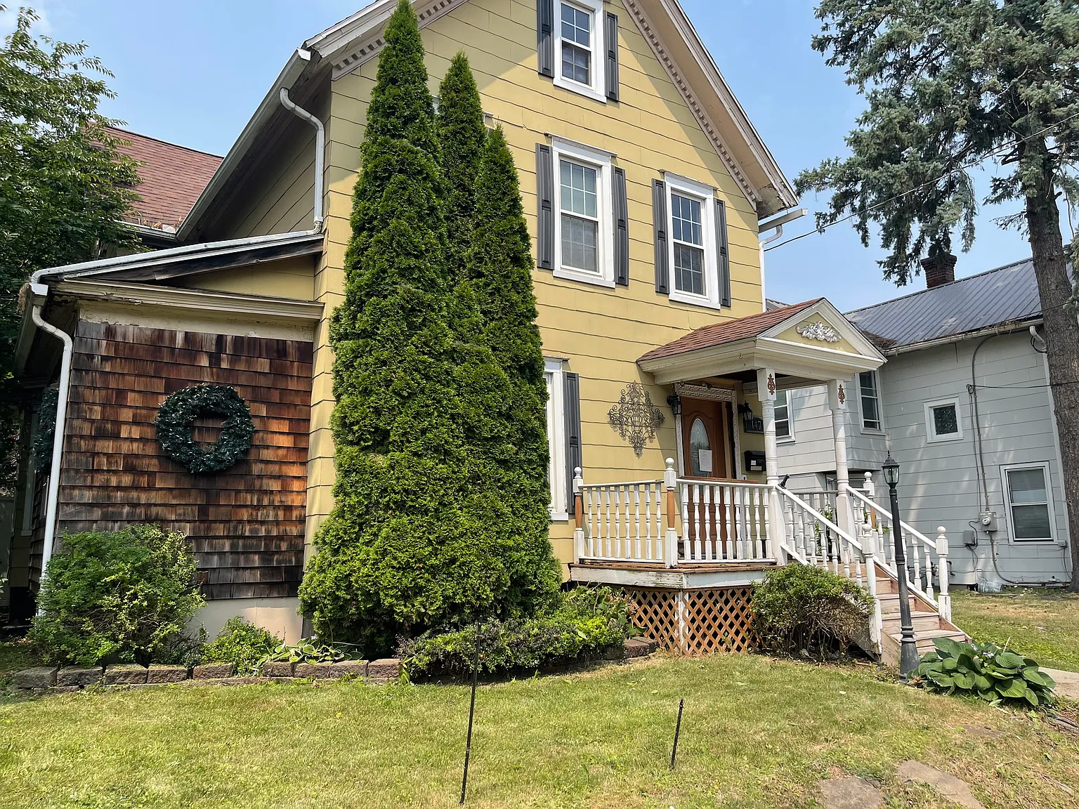 6 bed, 2334 sqft, $3,534 — Photo 1