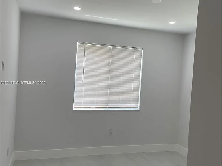 6820 SW 13th Ter — Photo 15