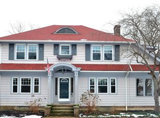 1054 Nicholson Ave, Lakewood, OH