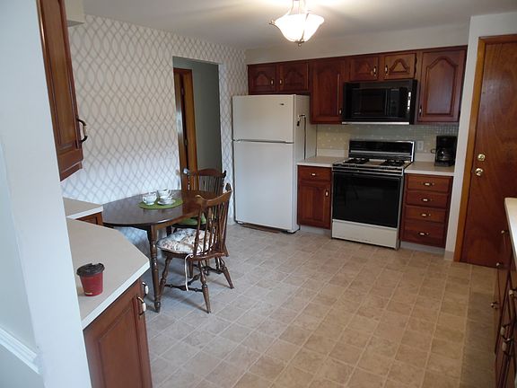 5th image of 58 S Transit Hill Dr