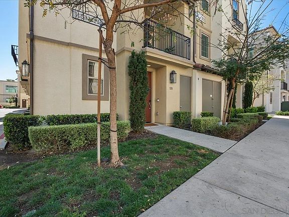 3rd image of 328 Paddle Ct