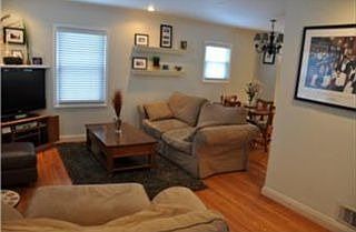 3rd image of 1260 W 72nd Ter